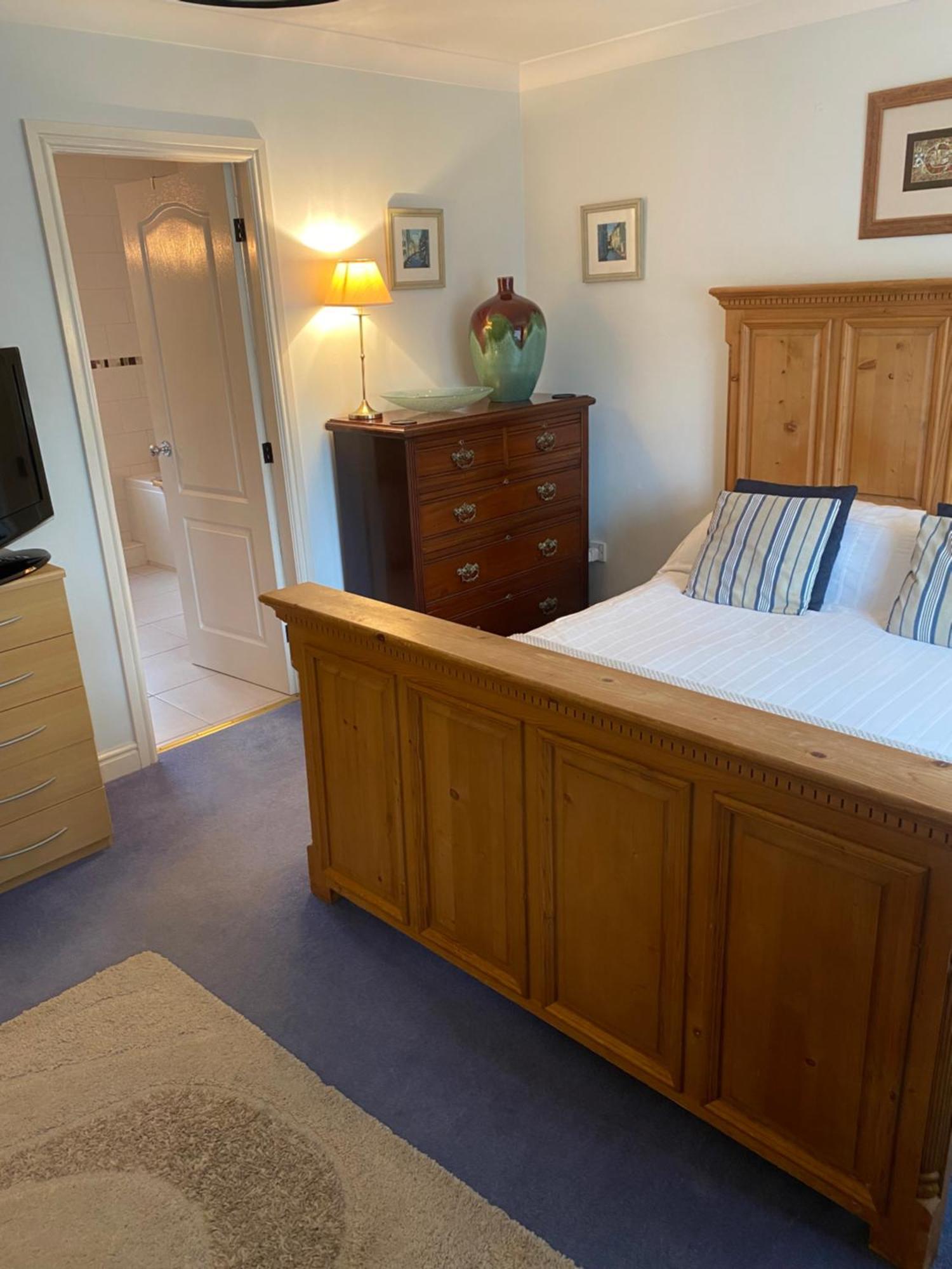 Beautiful Private Room With Kingsize Bed And Large Private En-Suite Питерборо Екстериор снимка
